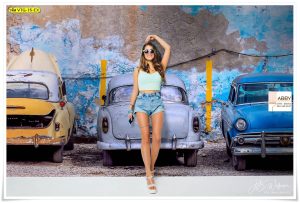 วอลเปเปอร์ติดผนังห้องวัยรุ่น ลายรถ