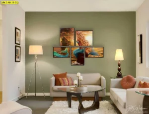 ภาพศิลปะแบบจัดวางหลายแผ่น เงือกกลางแสงเย็นและเรือไม้เก่าเหนือโซฟาห้องนั่งเล่น โทนอบอุ่น สื่ออารมณ์แฟนตาซีเหมาะเสริมคาแรกเตอร์พื้นที่