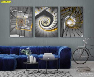 ทริปติคบันไดแนวกราฟิกไฮคอนทราสต์แต้มเส้นสีทอง เหมาะกับผนังใหญ่ในบ้านสไตล์โมเดิร์นลักชัวรี โทนหรูมีเอกลักษณ์