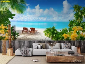 วอลเปเปอร์ภาพถ่ายทะเล ชายหาดและต้นปาล์มตกแต่งในห้องรับแขกที่มีโซฟาสีฟ้าอ่อนและเก้าอี้ไม้สไตล์วินเทจเพิ่มบรรยากาศอบอุ่น
