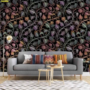 วอลเปเปอร์ลายเถาวัลย์ใบสีมัลติโทนบนพื้นดำ หลังโซฟาโมเดิร์น สร้างจังหวะลายแน่นแบบแม็กซิมัลลิสม์