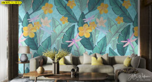 วอลเปเปอร์ใบไม้หลากสีสัน รูปติดผนังลายใบไม้เขียวฟ้าใสกับดอกไผ่สีเหลืองชมพูบนพื้นฟ้าอ่อนตกแต่งห้องนั่งเล่นสไตล์คอนเทมโพรารีพร้อมโซฟาผ้าสีเบจและหมอนสีเหลือง