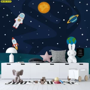 วอลเปเปอร์ห้องเด็กธีมอวกาศ การ์ตูนท้องฟ้ากลางคืน ดาวระยิบ โลก จรวด นักบินอวกาศ เหมาะห้องเด็ก เข้ากับเฟอร์นิเจอร์ไม้และของเล่นโทนอ่อนในมุมเล่น​