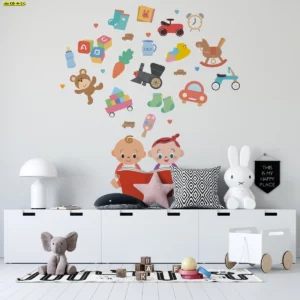 วอลเปเปอร์ลายการ์ตูน เด็กอ่านหนังสือพร้อมภาพของเล่น สื่อถึงจินตนาการของเด็ก โทนสีพาสเทลอบอุ่น