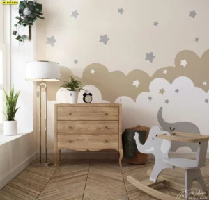 วอลเปเปอร์ห้องเด็กหญิงโทนอุ่นลายก้อนเมฆและดาวสีเทา-ครีม พร้อมช้างน้อยมินิมอล เหมาะผนังมุมอ่านนิทาน