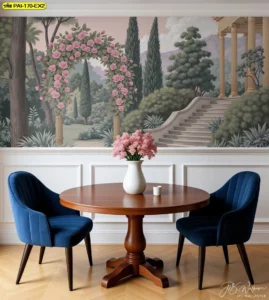 วอลเปเปอร์ศิลปะสวนยุโรปโทนชมพูและเขียว เน้นลายดอกกุหลาบสุดคลาสสิก เสาโรมัน และสวนสน เหมาะกับห้องรับประทานอาหารสร้างความหรูหราอบอุ่นในทุกมื้อสำคัญ