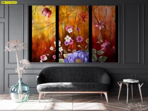 ภาพติดผนังดอกไม้ศิลปะหรูสีสันสดใสในกรอบไม้สามช่องช่วยสร้างจุดเด่นที่ดูทันสมัยและมีพลังให้กับห้องนั่งเล่นสไตล์โมเดิร์นลักชูรี
