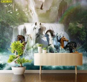 วอลเปเปอร์ติดผนังลายฝูงม้าวิ่งผ่านน้ำตกในป่าเขียว ตกแต่งห้องรับแขกสไตล์โมเดิร์น สร้างบรรยากาศสดชื่นเสริมฮวงจุ้ยเรียกโชคลาภเข้าบ้าน