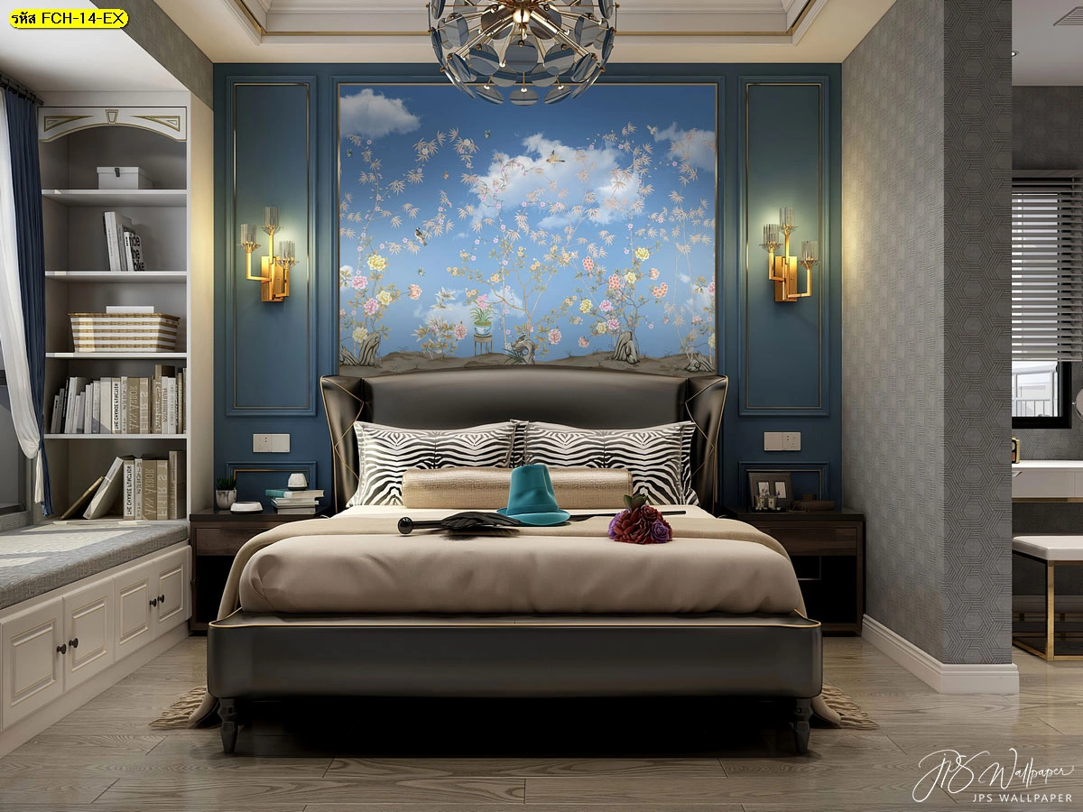 แต่งห้องนอนสีน้ำเงินเข้มตัดกับวอลเปเปอร์ลายสวนดอกไม้จีนและท้องฟ้าสดใสช่วยเปิดมุมมองห้องให้ดูโปร่งโล่งและผ่อนคลายเหมาะแก่การพักผ่อน