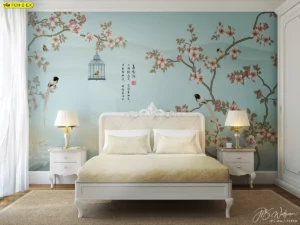 ไอเดียแต่งห้องนอนเสริมฮวงจุ้ยด้วยวอลเปเปอร์ติดผนังลายกิ่งไม้และนกคู่บนพื้นหลังสีเขียวฟ้าอ่อนช่วยให้หลับสบายและดึงดูดพลังงานบวก