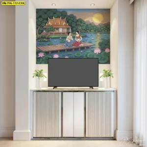 ภาพศิลปะไทยตกแต่งผนังห้องพักโรงแรมลายประเพณีไทยริมน้ำติดหลังทีวีสร้างจุดนำสายตาที่สวยงามและมีความเป็นไทยร่วมสมัย