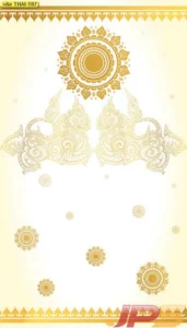 วอลเปเปอร์ลายไทยสิงห์ทองแนวตั้งพื้นขาวทองพุ่มข้าวบิณฑ์สำหรับประดับฉากหลังห้องพระช่วยให้บรรยากาศดูสงบและเปี่ยมด้วยศรัทธา