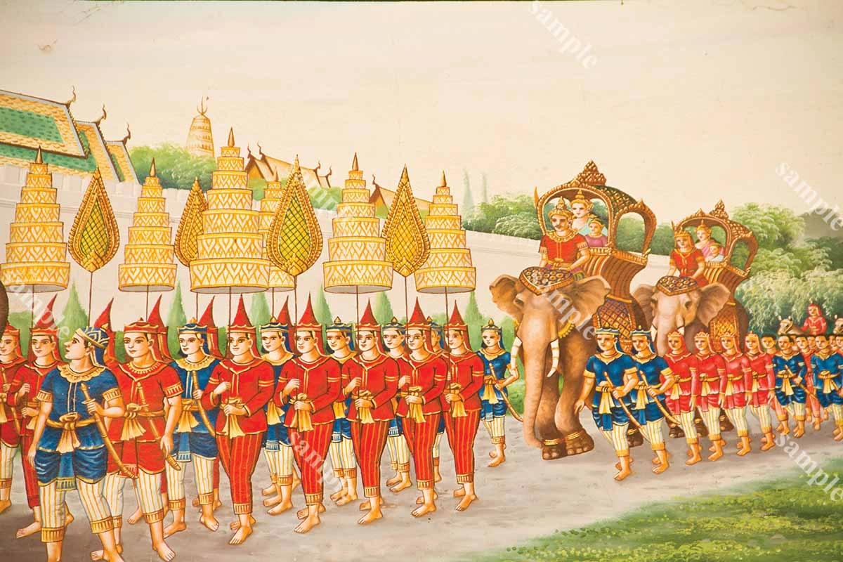 ภาพกัณฑ์ที่ 13 ฉากขบวนแห่ยิ่งใหญ่ มีทหาร ช้าง และเครื่องสูงสีทองแดง แสดงความอลังการของศิลปะไทยชัดเจน